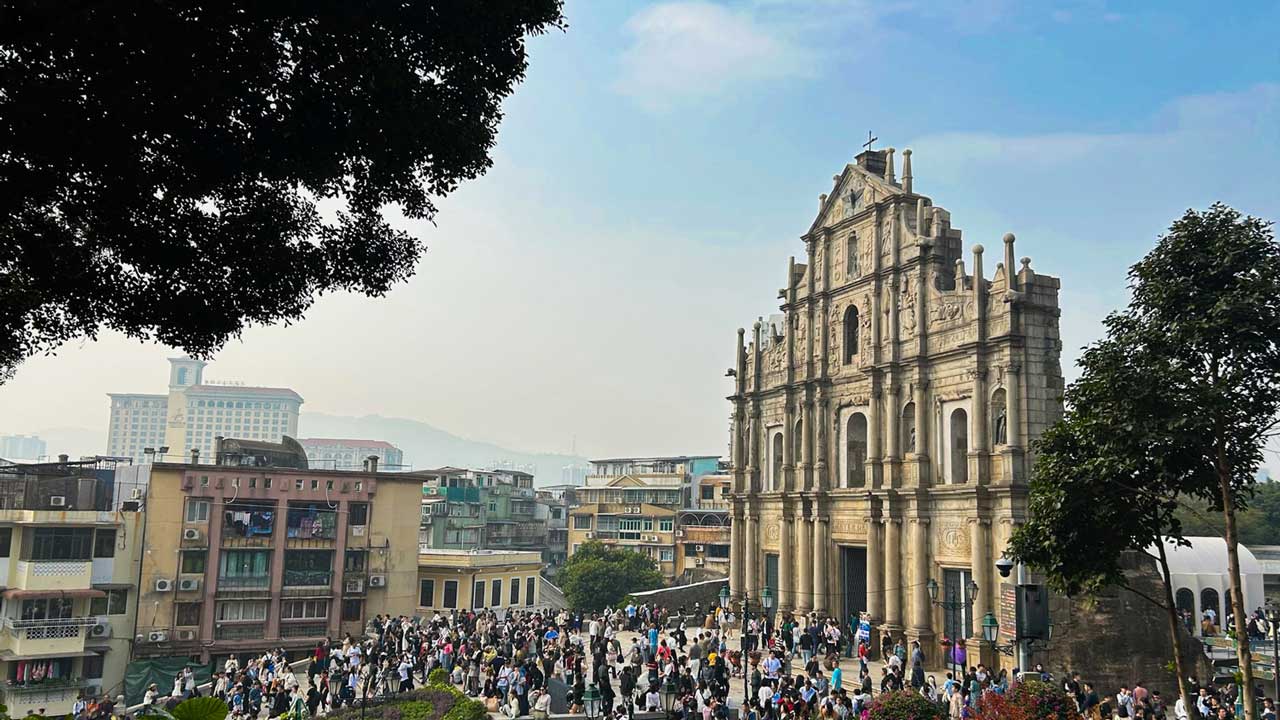 マカオと日本における　MICE・旅行事業